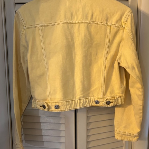 NWT Vigoss Cropped Pale Yellow Jean Trucker Denim Jacket - Picture 4 of 7